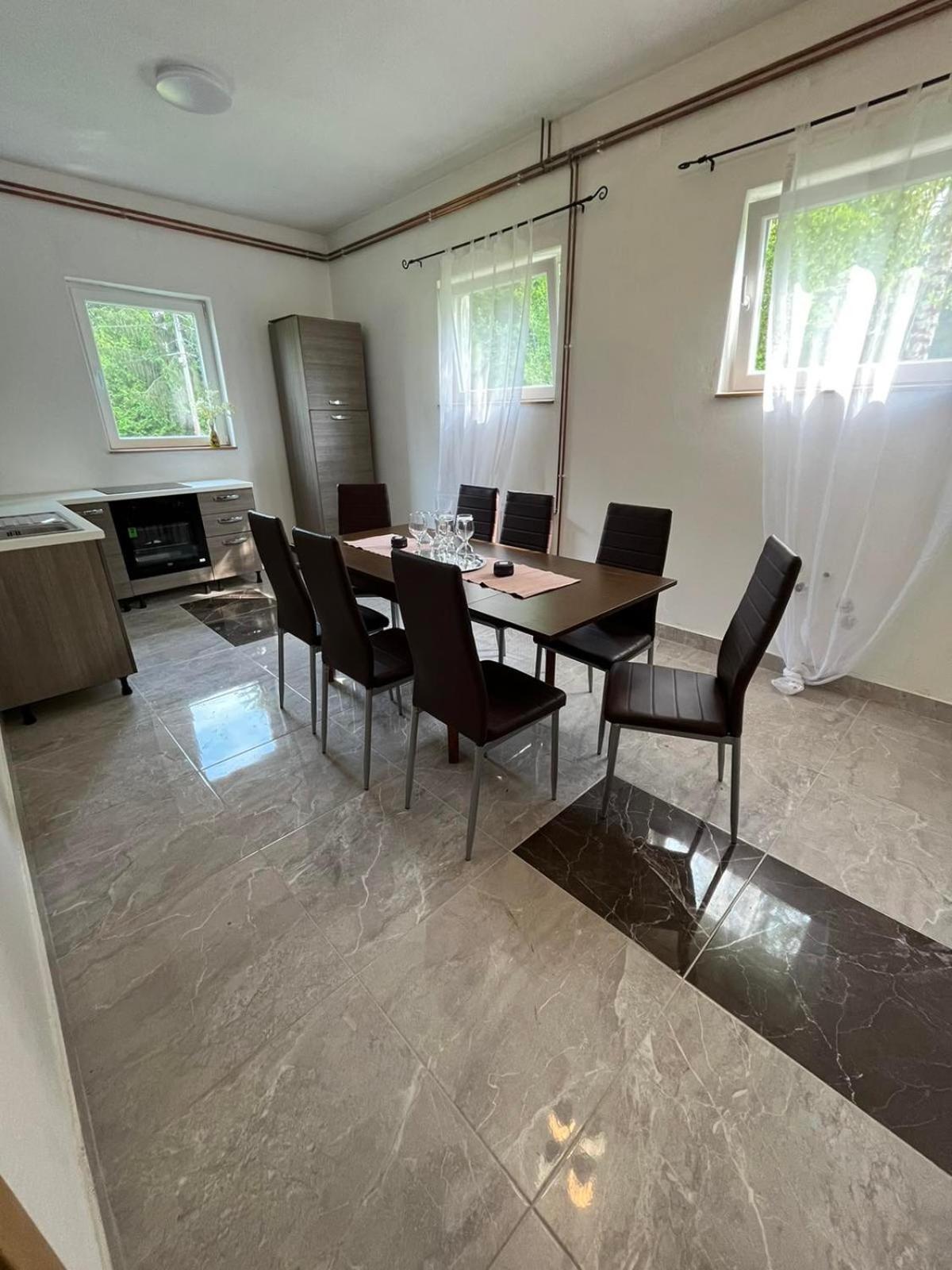 Rooms Ljubenko Karlovac Bagian luar foto